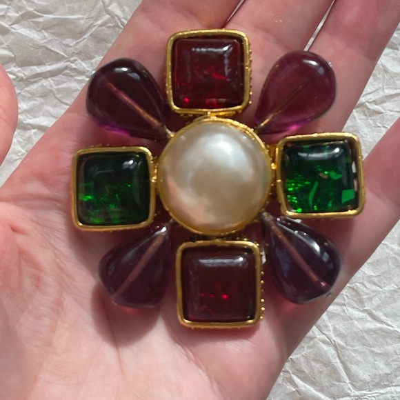 Chanel Gripoix Maltese Cross Season 23 Brooch - Picture 7 of 12